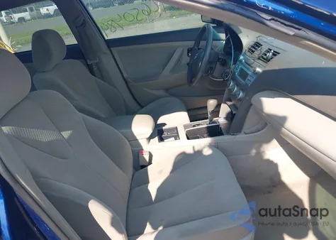 2009 Toyota Camry z USA, uszkodzony, nr VIN 4T1BE46K39U287345